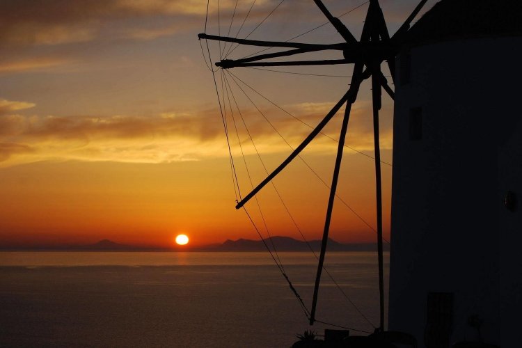 Summer solstice 2023:  Πότε είναι το Θερινό ηλιοστάσιο 2023; Tα επίσημα “εγκαίνια” του καλοκαιριού!!