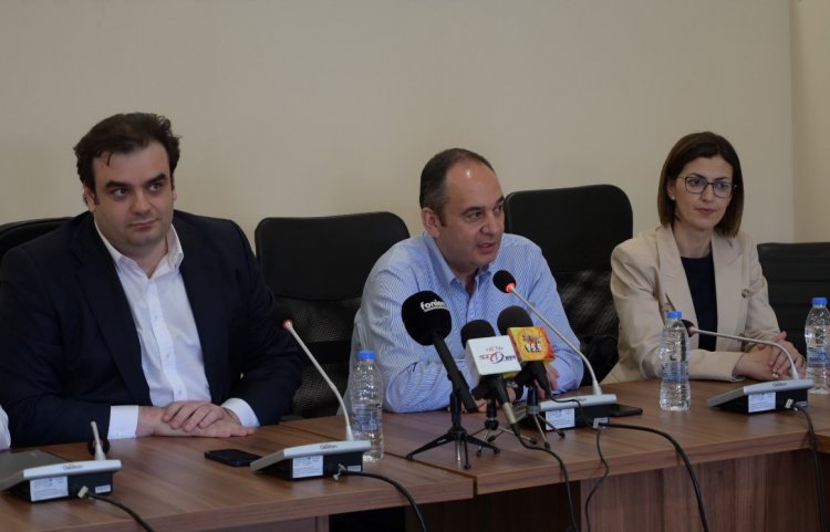 Forming  new government: Ποιοι ετοιμάζονται για υπουργοί, πολλές γυναίκες στην κυβέρνηση