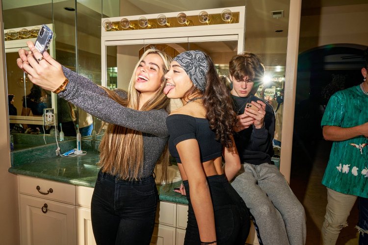 Taxation of Social Media Influencers: Η ΑΑΔΕ “ξεσκονίζει” τα social media ψάχνοντας φοροφυγάδες σε Instagram και Τik Tok!! Στο στόχαστρο οι influencers!!