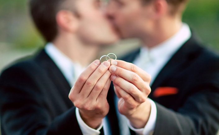 Same-Sex marriage: Μικρά “διαζύγια” στη ΝΔ για τον γάμο των ομόφυλων ζευγαριών!! Ο Σαμαράς και ο Βορίδης!!