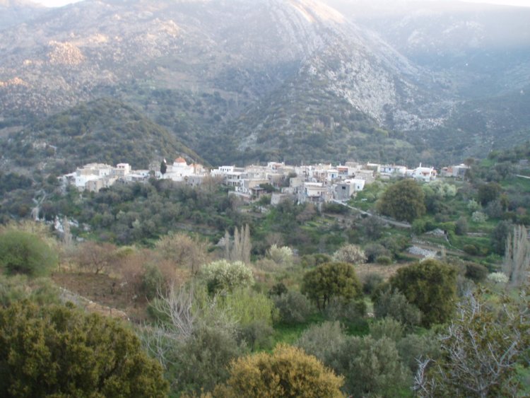 Fire on Naxos Island: Φωτιά στην Κεραμωτή Νάξου – Κινητοποίηση εναέριων δυνάμεων