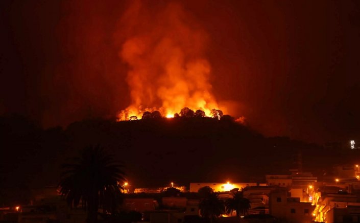 Greece wildfires: Μάχη στα μέτωπα της φωτιάς - Η εικόνα σε Εύβοια, Βοιωτία, Ροδόπη και Κύθνο
