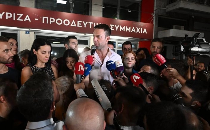 New president of SYRIZA - Η πρώτη δήλωση του Κασσελάκη: «Σήμερα κέρδισε το φως, κοιτάμε το μέλλον» - Να γίνουμε η μεγάλη δημοκρατική παράταξη που θα αλλάξει τον τόπο