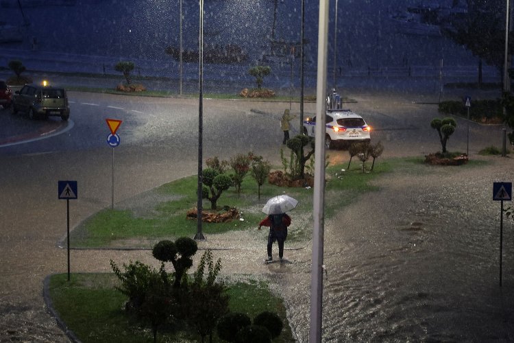 Rainstorm Elias: Πρόγνωση “βόμβα” από Μαρουσάκη!! Μέχρι πότε παρατείνονται τα ακραία φαινόμενα!!