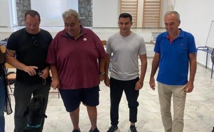 Νίκος Σαντοριναίος: Πρωτοφανές Περιστατικό, ο πρόεδρος της Δ.Ε. Παιδείας παραβίασε την διαδικασία επισκεψιμότητας στα σχολεία για να προβάλει συνυποψήφιους του [Εγκύκλιος]