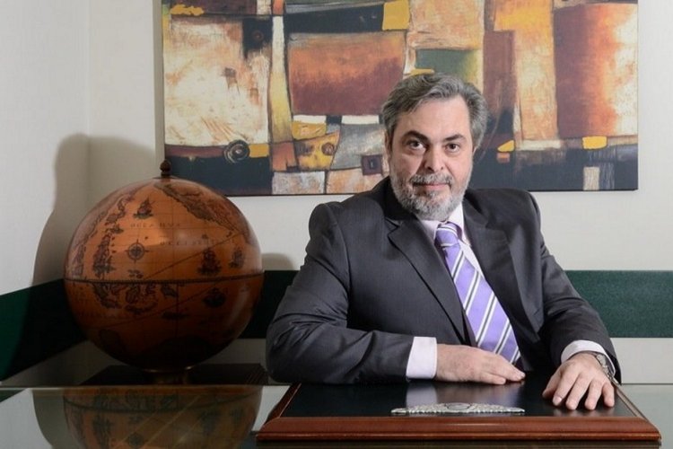 ΕΟΦ: Το παρασκήνιο της παραίτησης του προέδρου Δημήτρη Φιλίππου - Το «ευχαριστώ» μόνο στον Κικίλια και η δυσαρέσκεια του υπουργείου Υγείας