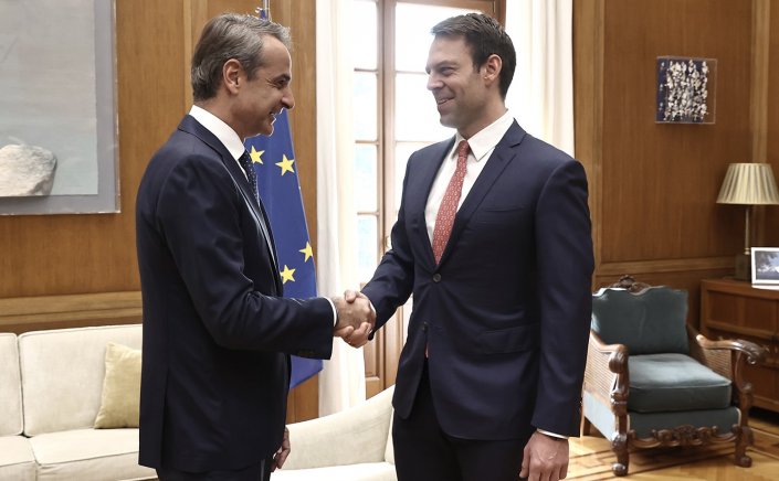 Pm Mitsotakis: Συνάντηση Μητσοτάκη - Κασσελάκη στη Βουλή!! Ο διάλογος μπροστά στις κάμερες [Video]