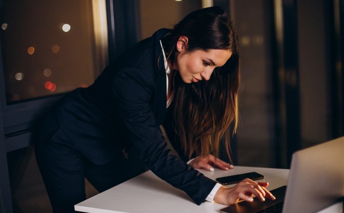 Fake Facebook profiles: Τα fake προφίλ στο Facebook, στέλνουν πια στην  φυλακή!! Πρόσφατες καταδίκες για συκοφαντική δυσφήμιση μέσω διαδικτύου!!