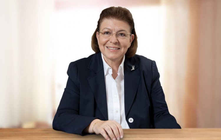 Culture Min. Mendoni: Εκσυγχρονισμός της άυλης πολιτιστικής κληρονομιάς και προστασίας της ελληνικής γλώσσας και μουσικής