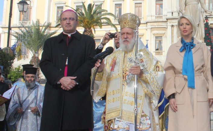 MP Katerina Monogiou: Τιμούμε τον προστάτη των ναυτικών μας και Πολιούχο της Σύρου, Άγιο Νικόλαο