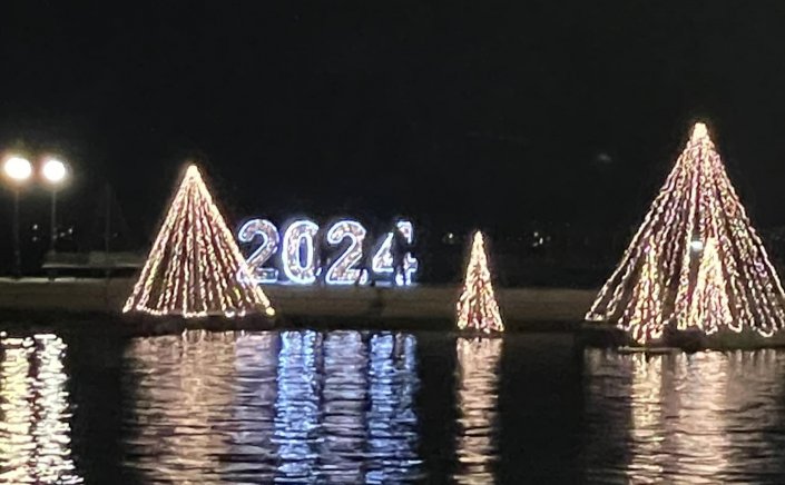 Joyeux Noël! Μαρσούλα Χανιώτη: Καλά Χριστούγεννα με Aγάπη, Yγεία και Xαρά