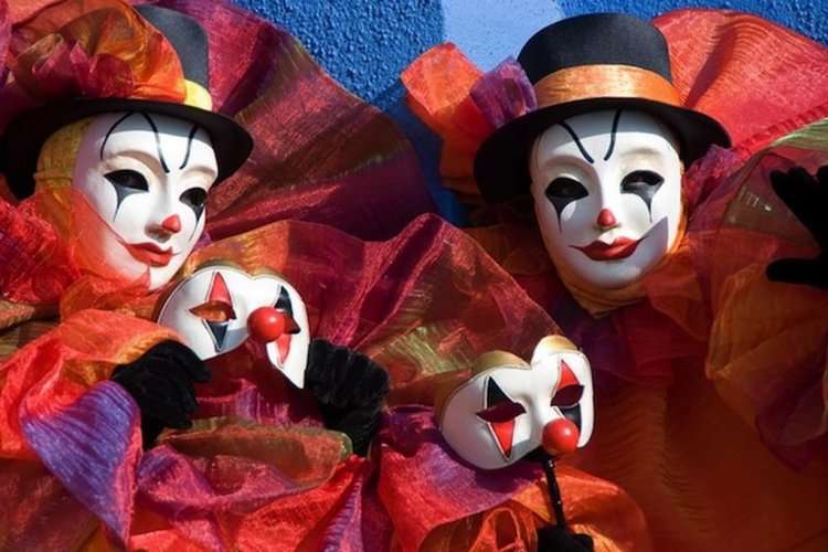 Carnival 2025: Άνοιξε σήμερα το Τριώδιο!! Πότε είναι η Τσικνοπέμπτη!!