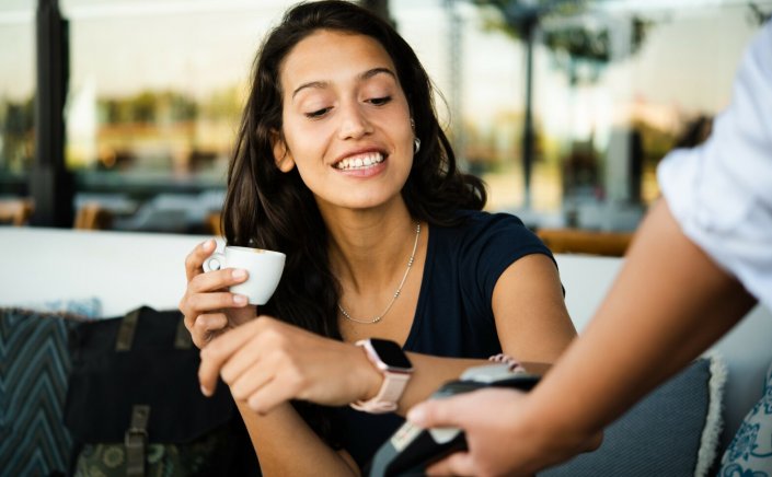 POS Installation: Και νέα παράταση για την εγκατάσταση σε λαϊκές, ταξί και δεκάδες ακόμη κλάδους