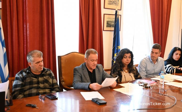 Χρήστος Βερώνης: Έκθετη και υπόλογη στους Μυκονιάτες η Διοίκηση Κουκά, με την νέα μειωμένη προσφορά (κατά 1.900.000€ στα 3 χρόνια) για την αποκομιδή απορριμμάτων [Video]