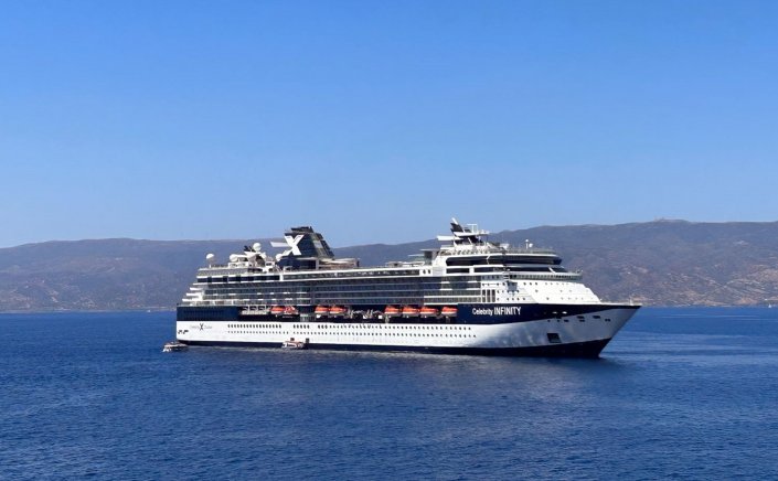 Cruise Season 2024: Η Celebrity Cruises κάνει homeporting στον Πειραιά για το 2024, με το Celebrity Infinity [pics]