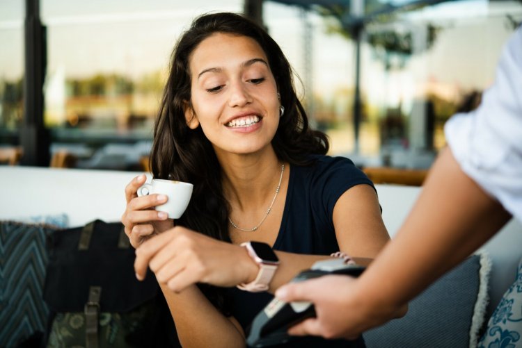 POS Installation: Και νέα παράταση για την εγκατάσταση σε λαϊκές, ταξί και δεκάδες ακόμη κλάδους