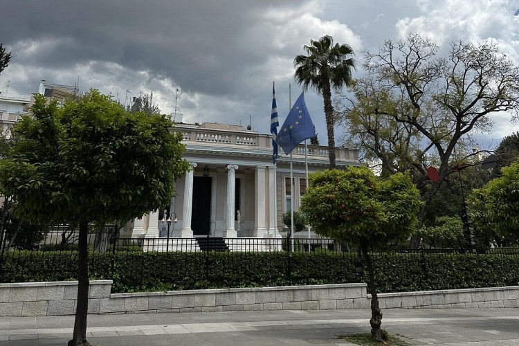 Maximos Mansion: Ο «δεξιός» πονοκέφαλος του Μαξίμου