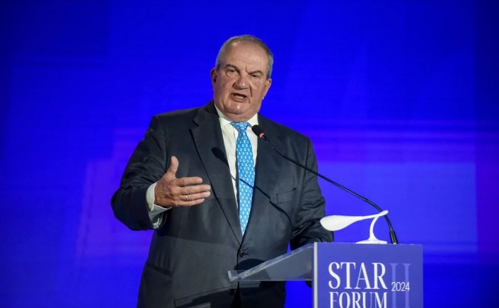 Past PM Karamanlis: «Ένας... φίλος ήρθε χθες από τα παλιά»!! Τι σημαίνει η ξαφνική παρέμβαση Καραμανλή!!