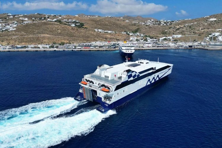 Ferry Routes: Ξεκίνησε τα δρομολόγια του, από Πειραιά το Express Jet για τις Κυκλάδες [Μύκονος]
