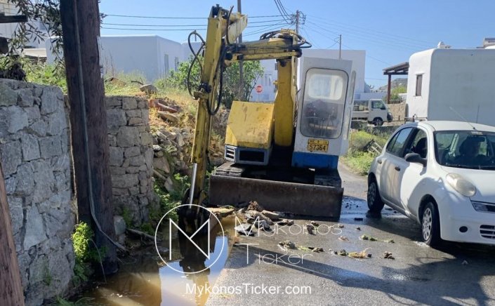 Mykonos ΔΕΥΑΜ: Διακοπή υδροδότησης στην περιοχή Ανω Μεράς, λόγω βλάβης στο δίκτυο ύδρευσης, από εσκαφέα της ΔΕΔΔΗΕ