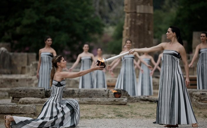 Lighting of the Olympic Flame: Ολυμπιακοί Αγώνες-Παρίσι 2024 - Η Ολυμπιακή Φλόγα ξεκίνησε το ταξίδι της από την Αρχαία Ολυμπία [Video]