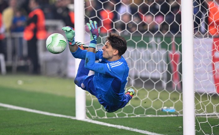 ECL Semi-Finals: Ερυθρόλευκο ΕΠΟΣ στην Πόλη με σούπερμαν Τζολάκη, έστειλε τον Θρύλο στα ημιτελικά!