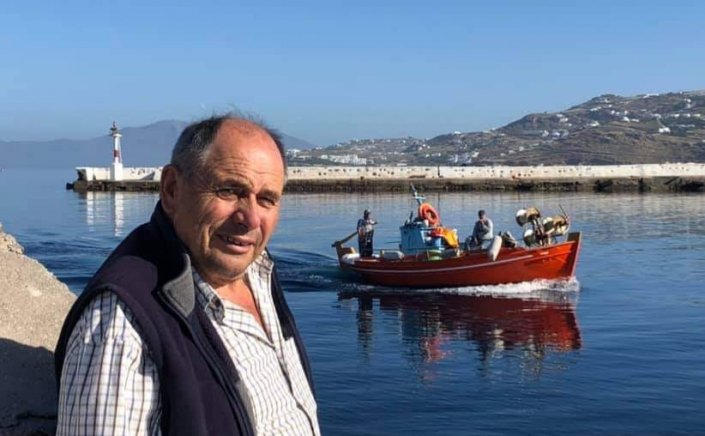 Notable Death: Συγκίνηση στην Μύκονο - “Έφυγε” ο Μιχάλης Αποστόλου, ένας από τους πρωτεργάτες του Tουρισμού