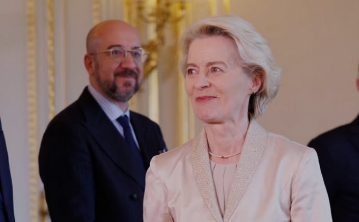 European Council president: Ο Σαρλ Μισέλ θέλει Μητσοτάκη στο τιμόνι της Κομισιόν αντί για Φον Ντερ Λάιεν [Politico]