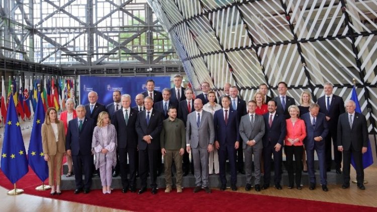 European Council: «Κλείδωσαν» Φον ντερ Λάιεν, Κόστα και Κάλας για τα ανώτατα αξιώματα στην ΕΕ