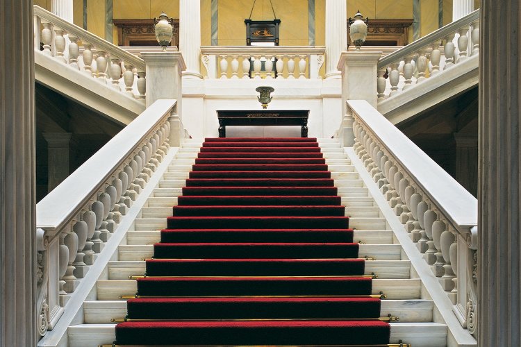 Political Developments: Το «Χρηματιστήριο» των υποψήφιων Προέδρων της Δημοκρατίας