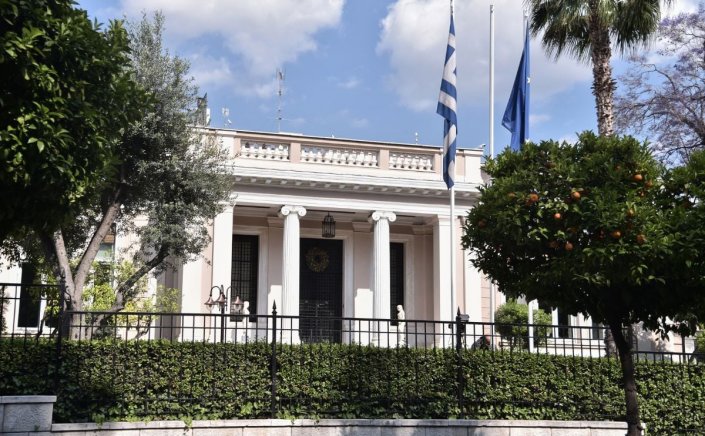 Maximos Mansion: Πώς «διαβάζουν» τις δημοσκοπήσεις στην κυβέρνηση!! Τα «συν» και τα «πλην»