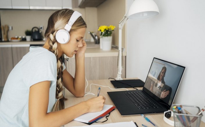 Digital Tutoring: Επίσημη πρεμιέρα αύριο στο Ψηφιακό Φροντιστήριο  για τους μαθητές!! Ποιους αφορά!!