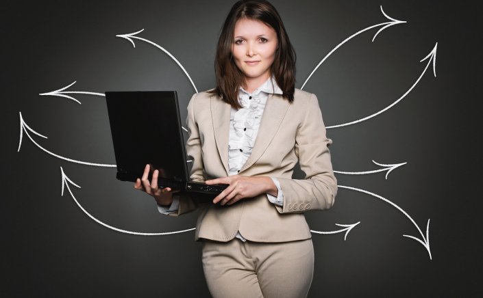 Insurance contributions: Πόσο θα αυξηθούν οι ασφαλιστικές εισφορές των αυτοαπασχολούμενων