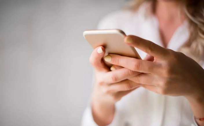 Cellphone surveillance: Μεγάλη προσοχή!! Αν δείτε αυτή την κουκίδα στο smarthphone σας πρέπει να το κλείσετε αμέσως!!