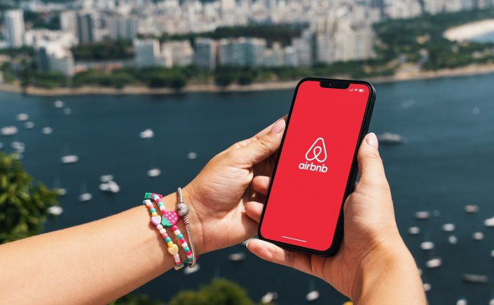 AirbnB Short Term Rentals: Πώς τα Airbnb μάζεψαν όλο το χρήμα από 8,1 εκατ. ταξιδιώτες