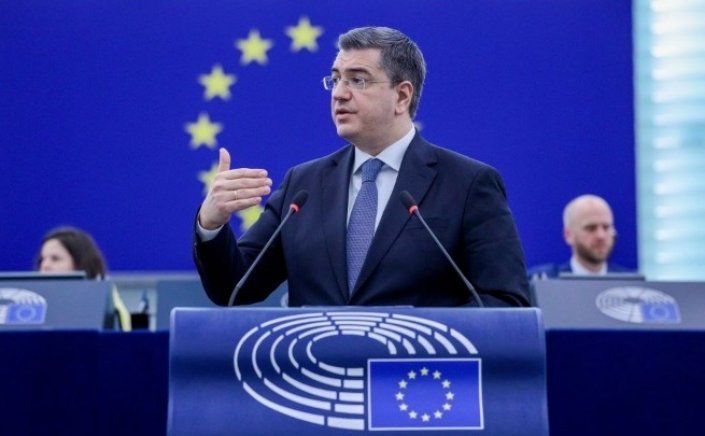 EU Commissioner Tzitzikostas: Τις βασικές αρχές της νέας στρατηγικής για τον τουρισμό της Ευρώπης, παρουσίασε στο Ευρωπαϊκό Κοινοβούλιο ο Απ. Τζιτζικώστας