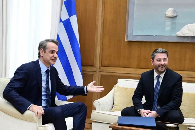 Mitsotakis-Androulakis meeting: Η αναστήλωση (;) του δικομματισμού- Τι συνέβη στο τετ α τετ Μητσοτάκη με Ανδρουλάκη