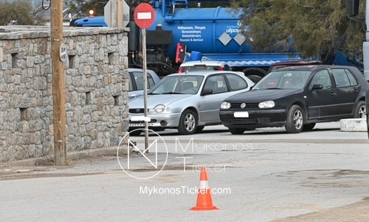 Ολιγόωρη διακοπή υδροδότησης λόγω απρόοπτης βλάβης στον κεντρικό αγωγό του δικτύου ύδρευσης στην πλατεία Κόρφου