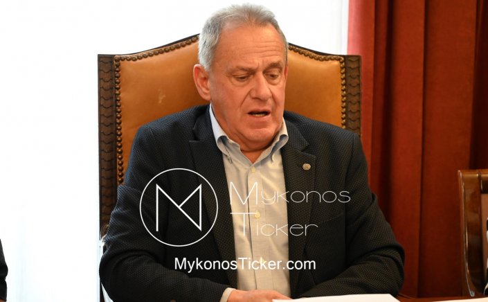 Xpήστοs Bεpώνηs:Τα γεγονότα αμείλικτα, τα ερωτήματα αναπάντητα και οι ευθύνες του Κουκά για το ΕΠΣ αυταπόδεικτες - Σε περιδίνηση ο αμετανόητος αναζητά βηματισμό!