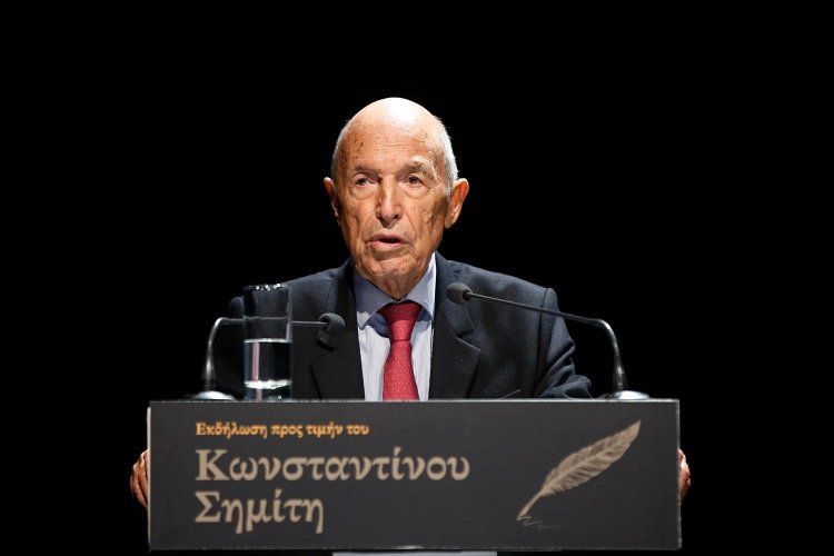 Notable Death: Τετραήμερο εθνικό πένθος για τον θάνατο του Κώστα Σημίτη – Δημοσία δαπάνη η κηδεία του