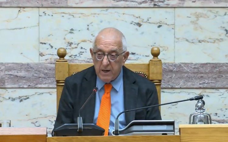 New Parliament President: Στιγμή που σηματοδοτεί τον τερματισμό ενός πολιτικού μαραθώνιου δρόμου