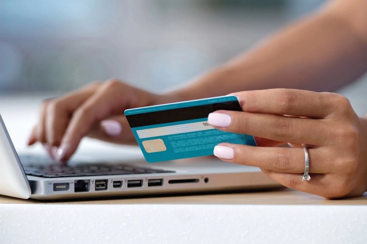 Incentives for Electronic Payment: Στα σκαριά ισχυρότερα φορολογικά κίνητρα για πληρωμές με κάρτες