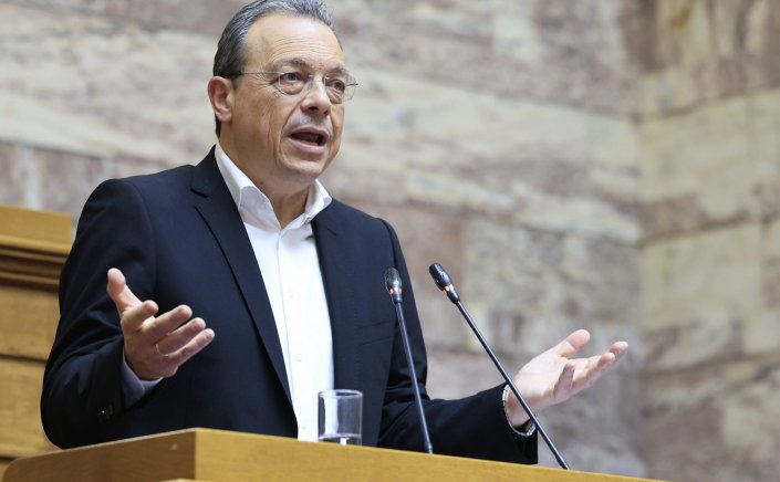 SYRIZA-PA - Φάμελλος: Η χώρα αποκλείεται από το τραπέζι των συζητήσεων για το Ουκρανικό