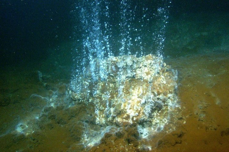 Kolumbo submarine volcano: Το υποθαλάσσιο ηφαίστειο Κολούμπος Κυκλάδων, είναι το πιο ενεργό όλης της Μεσογείου!!