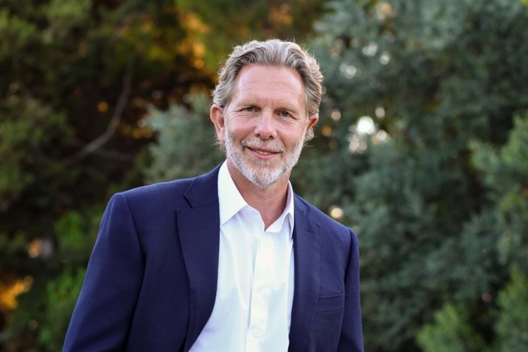 PASOK - Παύλος Γερουλάνος: «Η απόγνωση, η οργή & ο φόβος, που επικρατούν στην ελληνική κοινωνία, έχουν ονοματεπώνυμο - Κυριάκος Μητσοτάκης»