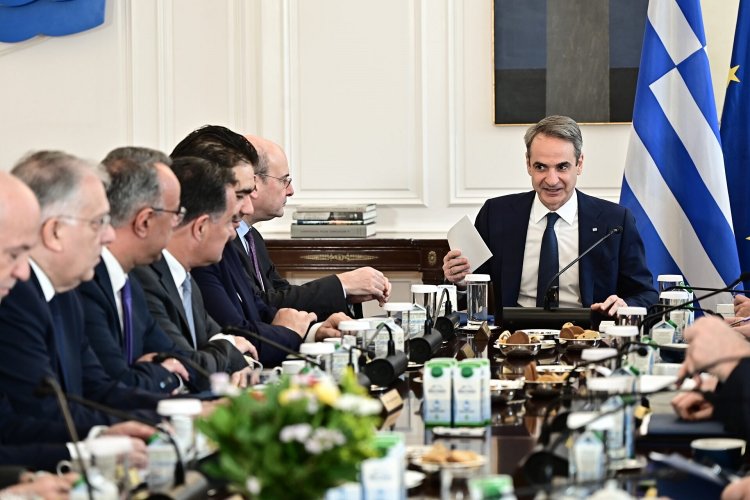 PM Mitsotakis: Κυριάκος Μητσοτάκης για συλλαλητήριο Τεμπών, "Κινδυνολογεί και ανοίγει παράθυρο για πρόωρες εκλογές"