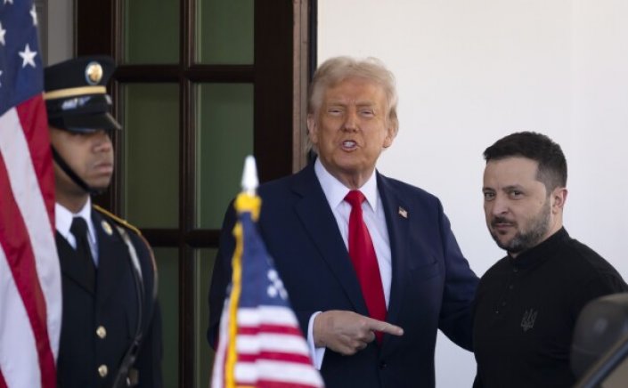 Trump pauses all U.S. military aid to Ukraine: Παύση της αμερικανικής στρατιωτικής βοήθειας στην Ουκρανία διέταξε ο Ντ. Τραμπ