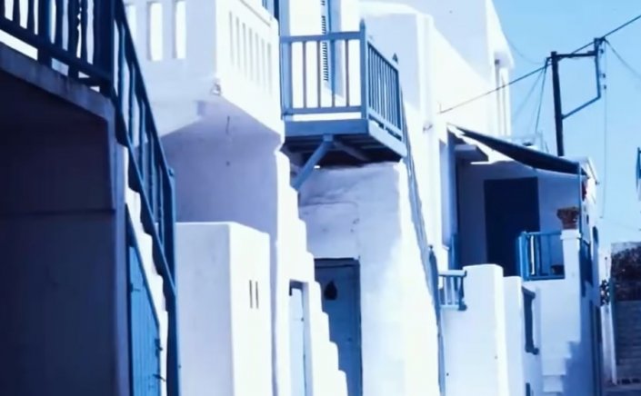 Xpήστos  Bεpώvηs: Επαναφορά της τοπικής ιδιαιτερότητας και αποδεκτής αισθητικής στην Μύκονο