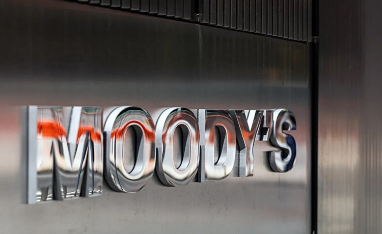 Moody's upgrades outlook for NBG and Eurobank: Αναβάθμιση Εθνικής και Eurobank από Moody's