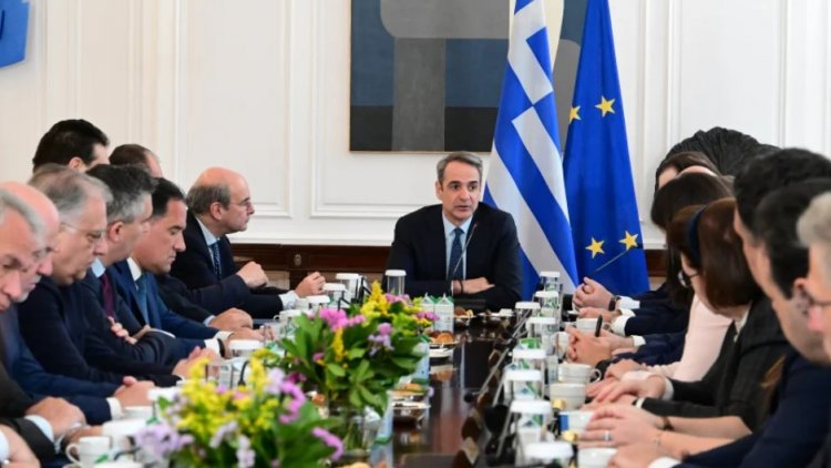 13th-Month Pension: Προς εξαγγελία χορήγησης της 13ης σύνταξης στη ΔΕΘ;